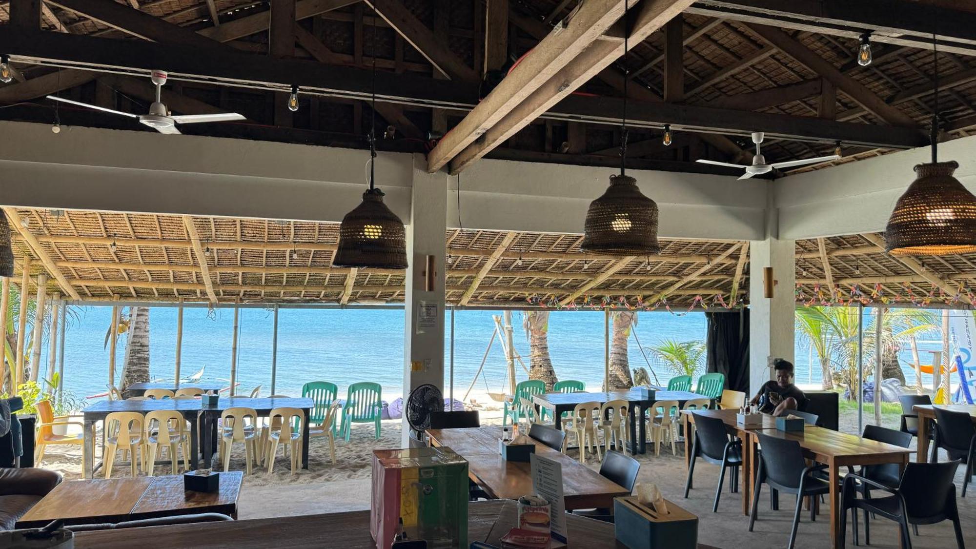 Footprints Beach Resort Agpudlos Exterior photo