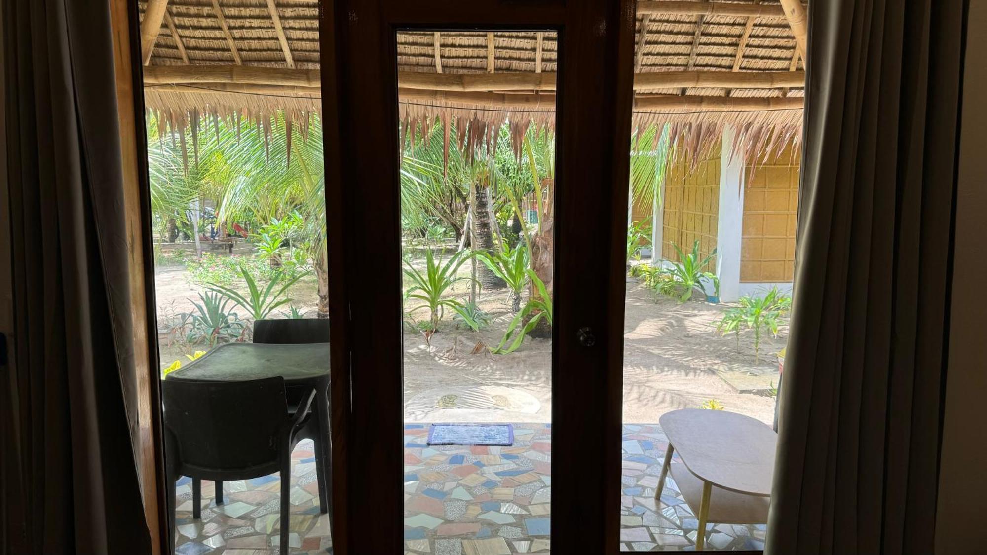 Footprints Beach Resort Agpudlos Exterior photo
